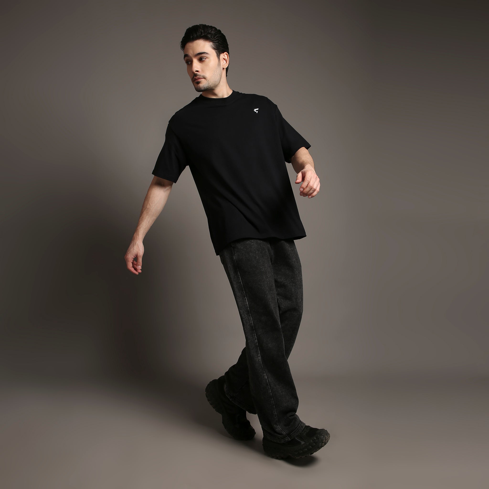 Oversized T-Shirt Black Untamed