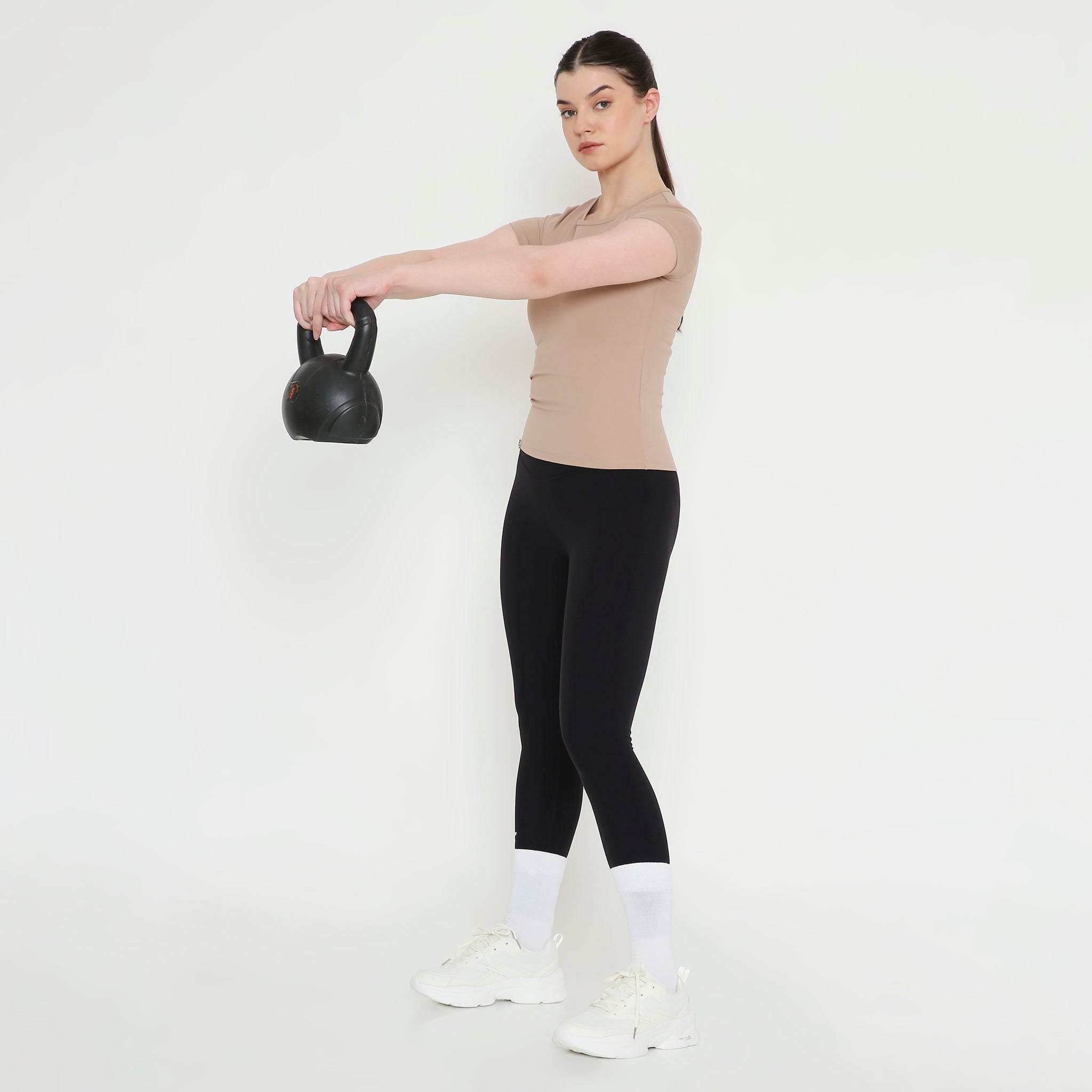 Seamless fitted top