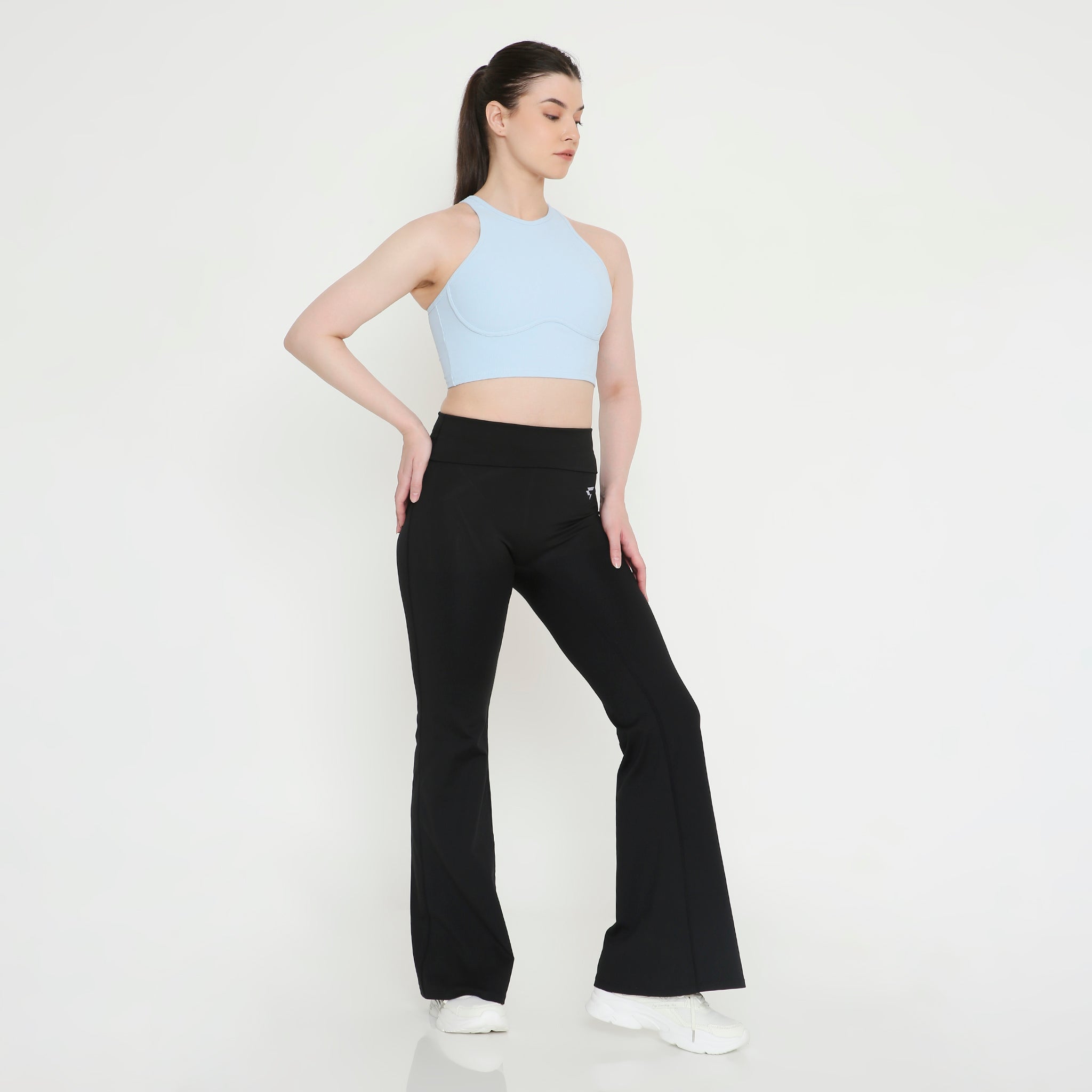 Timeless Croptop - Chaos & Co.